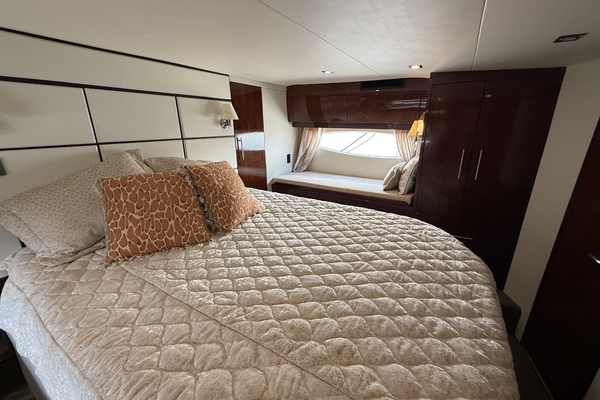 53ft Regal Yacht For Sale