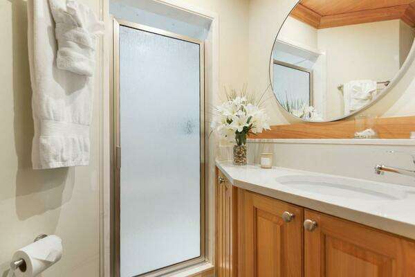 Avenger Luxury Catamaran Coastal Cruiser Yacht For Sale