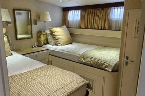 Summer Song 68ft Derecktor Yacht For Sale