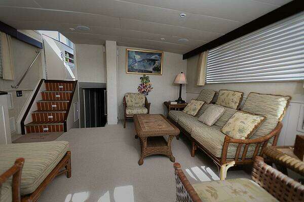 Derecktor Hunt Motor Yacht Yacht For Sale