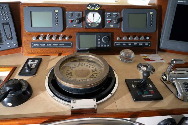 Summer Song 68ft Derecktor Yacht For Sale