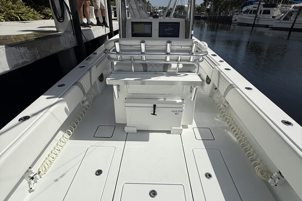 32ft Contender Yacht For Sale