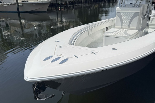 32ft Contender Yacht For Sale