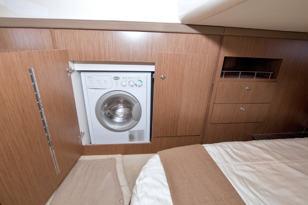 No Schedule 44ft Meridian Yacht For Sale