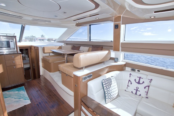 No Schedule 44ft Meridian Yacht For Sale