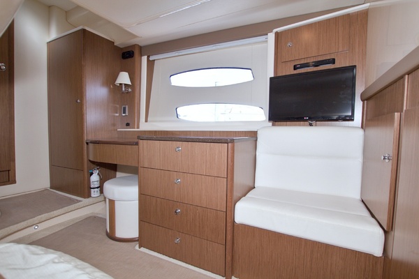 No Schedule 44ft Meridian Yacht For Sale