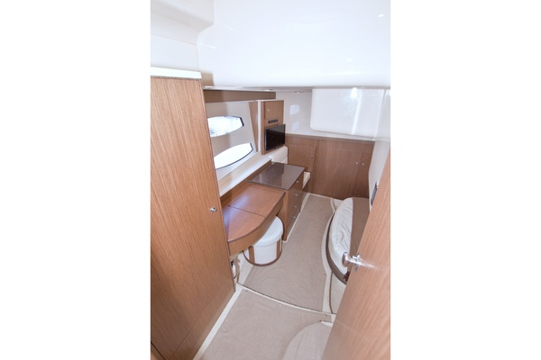 No Schedule 44ft Meridian Yacht For Sale