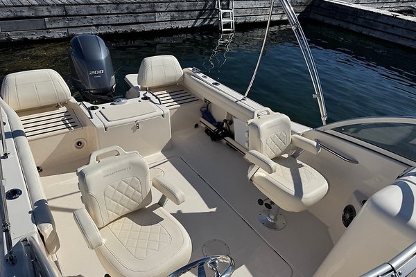 22ft Grady White Yacht For Sale