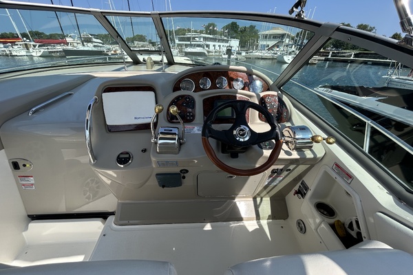 32ft Sea Ray Yacht For Sale