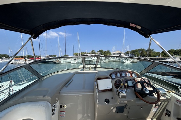 32ft Sea Ray Yacht For Sale