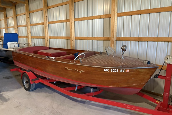Red Rover 20ft Chris Craft Yacht For Sale