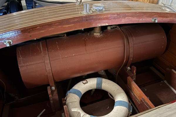 Red Rover 20ft Chris Craft Yacht For Sale