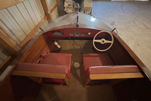 Red Rover 20ft Chris Craft Yacht For Sale
