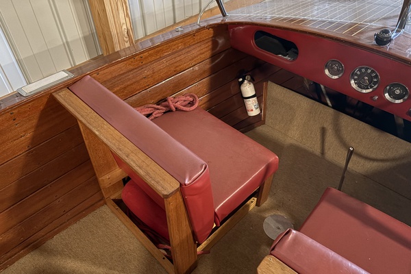Red Rover 20ft Chris Craft Yacht For Sale