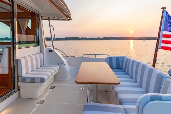 SALT THERAPY 45ft Sabre Yacht For Sale