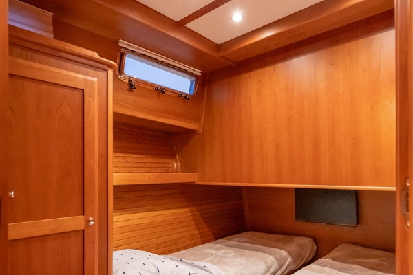 SALT THERAPY 45ft Sabre Yacht For Sale