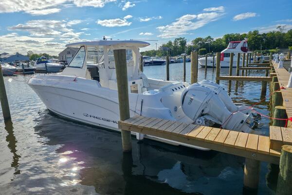 33ft Regal Yacht For Sale