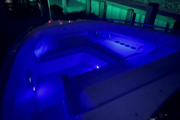 33ft Regal Yacht For Sale