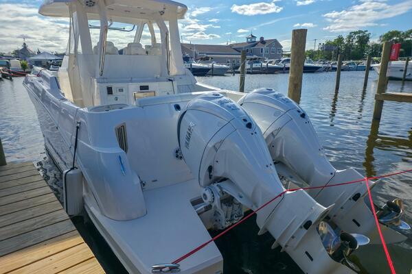 33ft Regal Yacht For Sale
