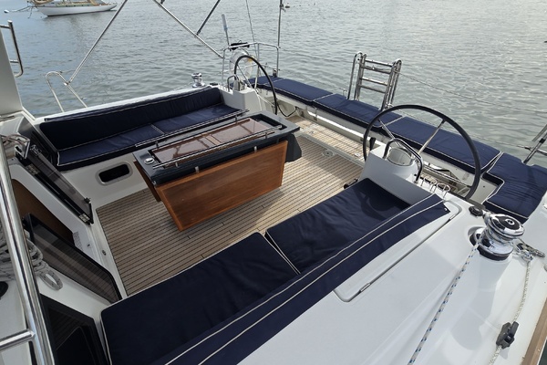45ft Beneteau Yacht For Sale