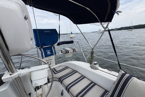 33ft Catalina Yacht For Sale