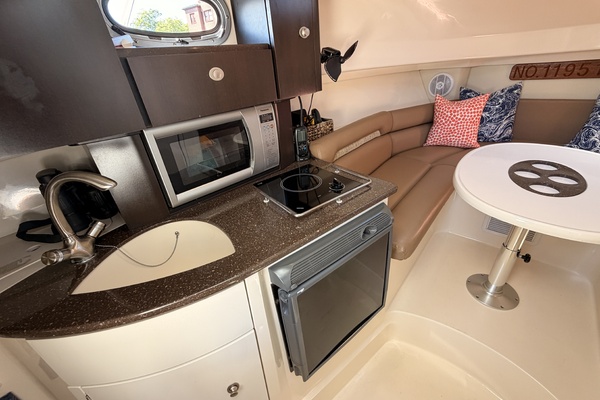 Belenos 28ft Boston Whaler Yacht For Sale