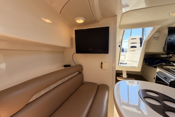 Belenos 28ft Boston Whaler Yacht For Sale