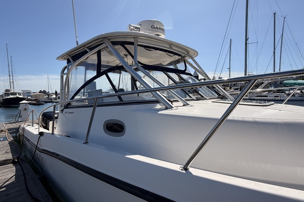 Belenos 28ft Boston Whaler Yacht For Sale