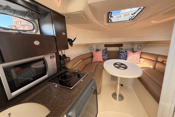 Belenos 28ft Boston Whaler Yacht For Sale