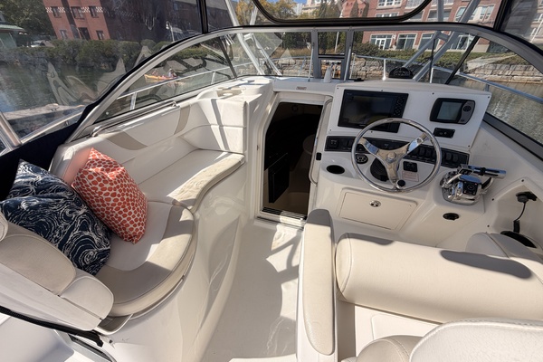 Belenos 28ft Boston Whaler Yacht For Sale