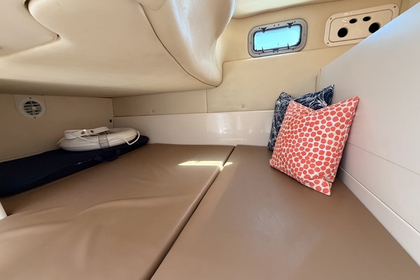 Belenos 28ft Boston Whaler Yacht For Sale