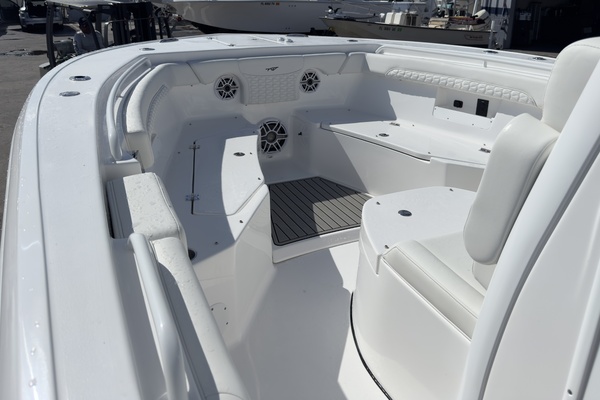 27ft Tidewater Yacht For Sale