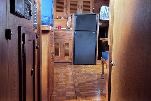 IMAGINE 40ft Ocean Alexander Yacht For Sale