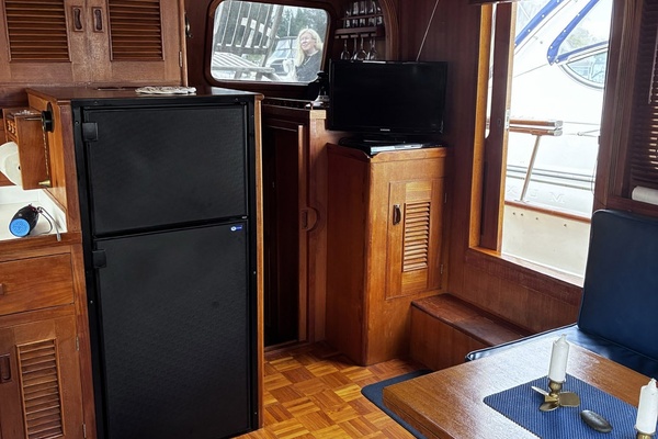 IMAGINE 40ft Ocean Alexander Yacht For Sale
