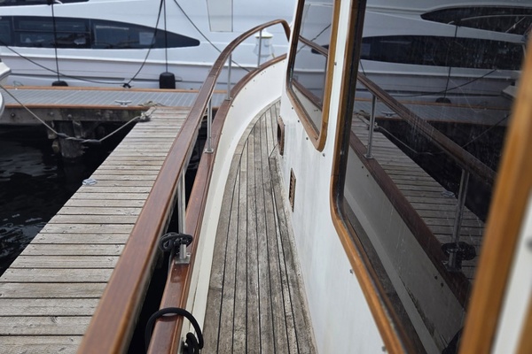 IMAGINE 40ft Ocean Alexander Yacht For Sale