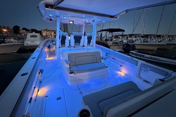 Sea Shed 37ft Pursuit Yacht For Sale