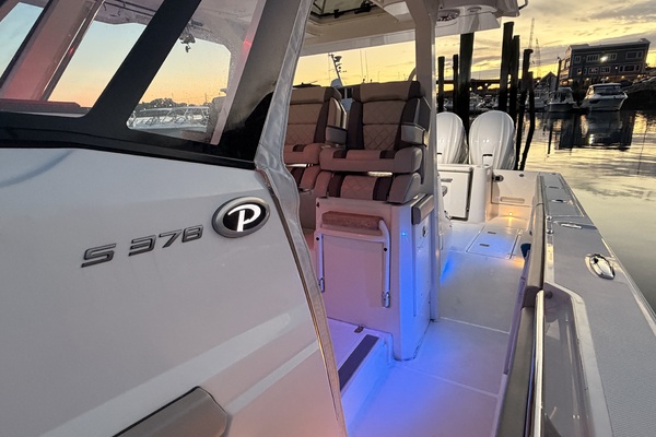 Sea Shed 37ft Pursuit Yacht For Sale