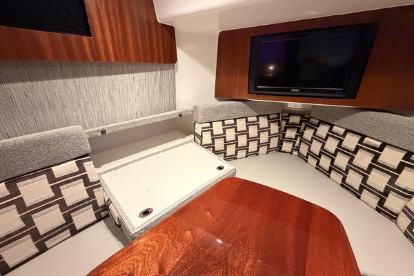 Sea Shed 37ft Pursuit Yacht For Sale