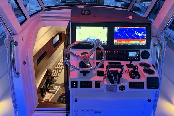 Sea Shed 37ft Pursuit Yacht For Sale