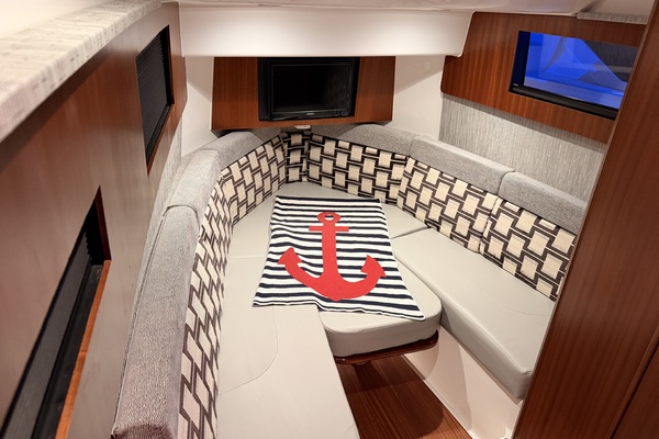 Sea Shed 37ft Pursuit Yacht For Sale