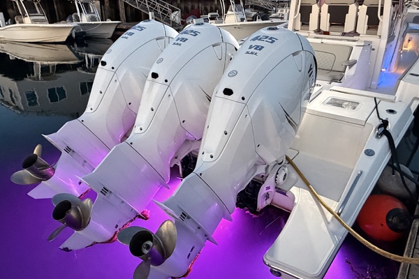 Sea Shed 37ft Pursuit Yacht For Sale
