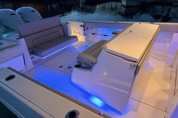 Sea Shed 37ft Pursuit Yacht For Sale