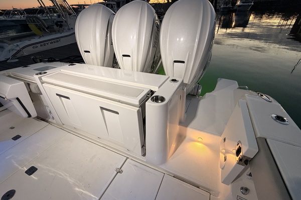 Sea Shed 37ft Pursuit Yacht For Sale