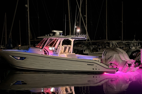 Pursuit S378 Yacht For Sale