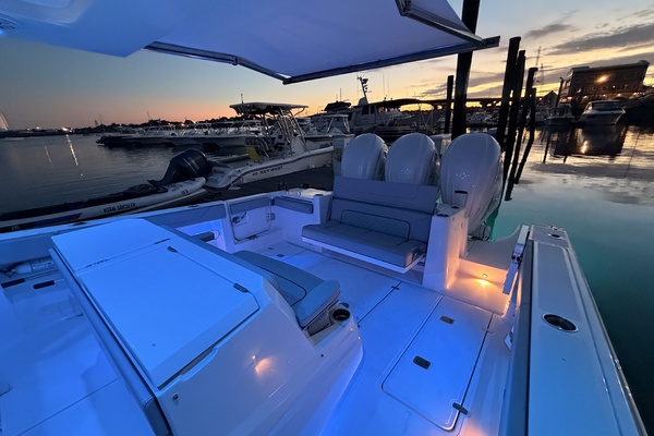 Sea Shed 37ft Pursuit Yacht For Sale