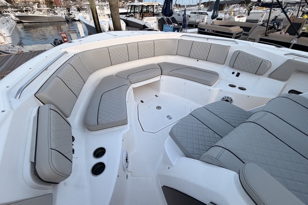 Sea Shed 37ft Pursuit Yacht For Sale