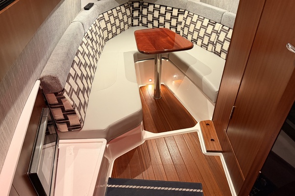 Sea Shed 37ft Pursuit Yacht For Sale