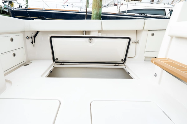 Jupiter 43 Yacht For Sale