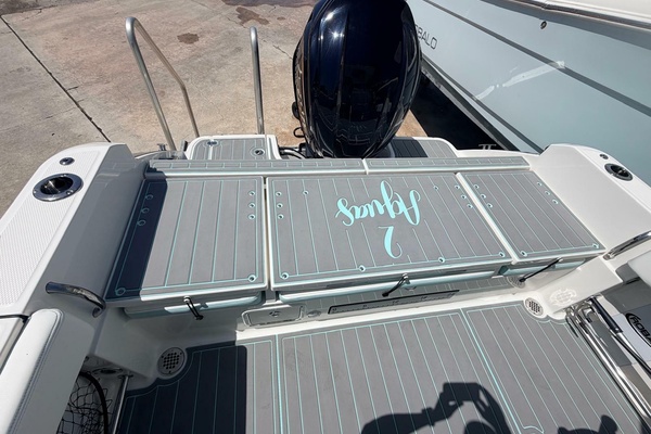 23ft Robalo Yacht For Sale