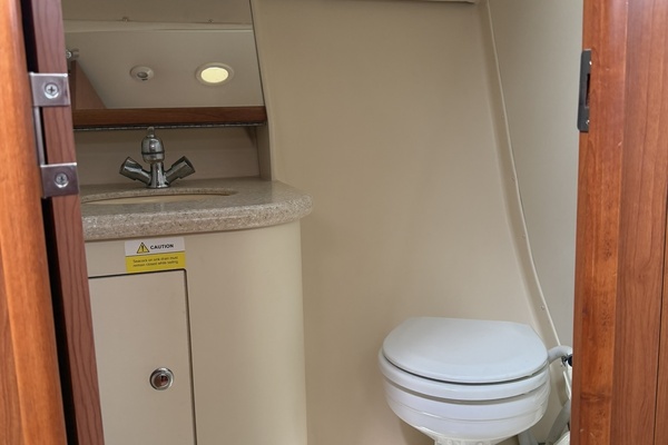 Chrisalyss 33ft Hunter Yacht For Sale